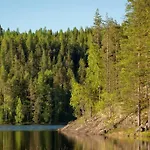 Beautiful Lakeside Vetojaervi Villa