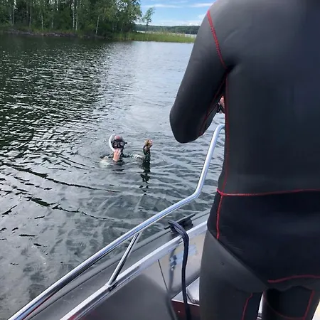 Beautiful Lakeside Vetojaervi Villa