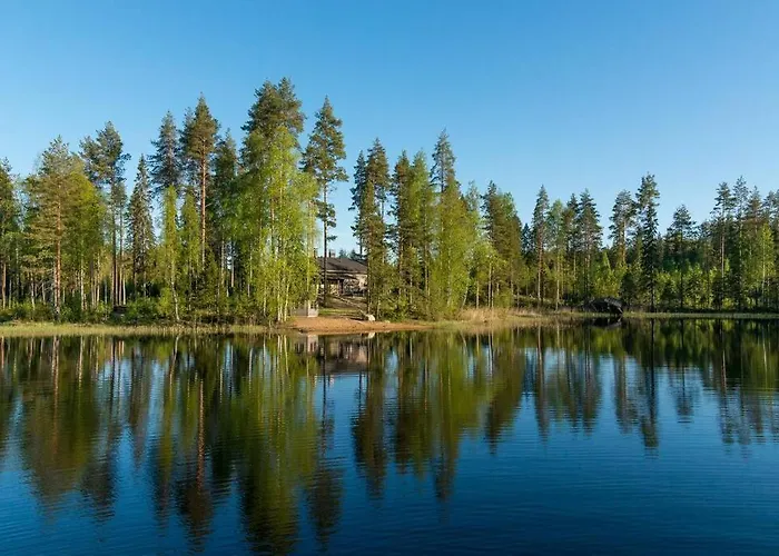 Beautiful Lakeside Vetojaervi Villa