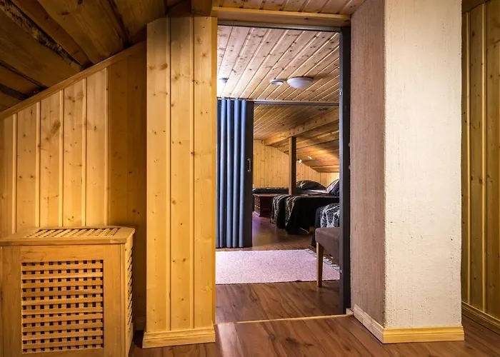 Villa Beautiful Lakeside Vetojaervi Pennala