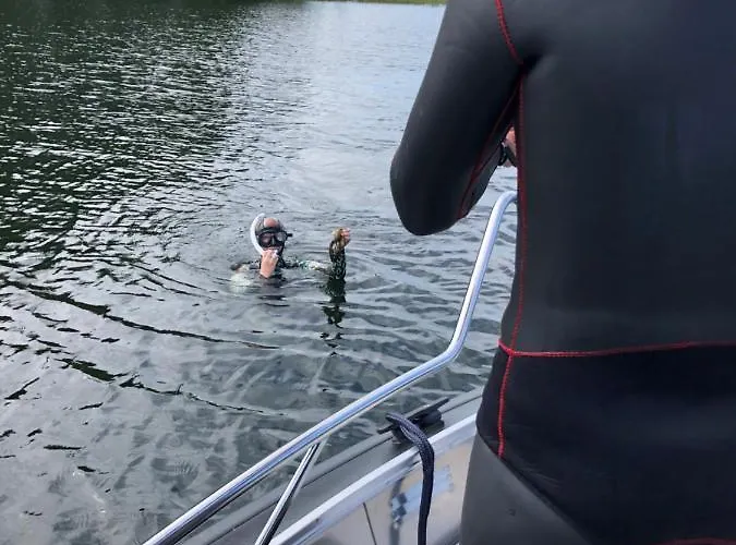 Beautiful Lakeside Vetojaervi Villa