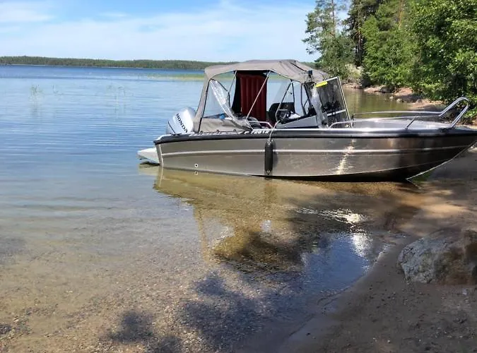 Beautiful Lakeside Vetojaervi * Pennala